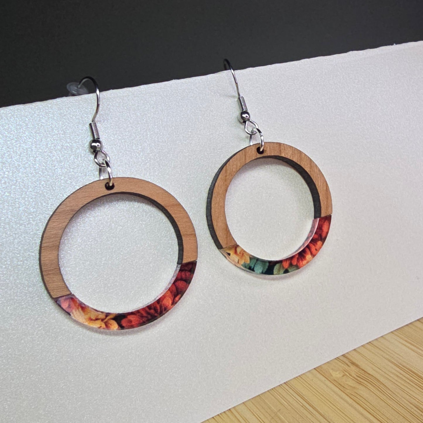 Half Wood Circle [Fall Flowers Acrylic Inlay] Earrings