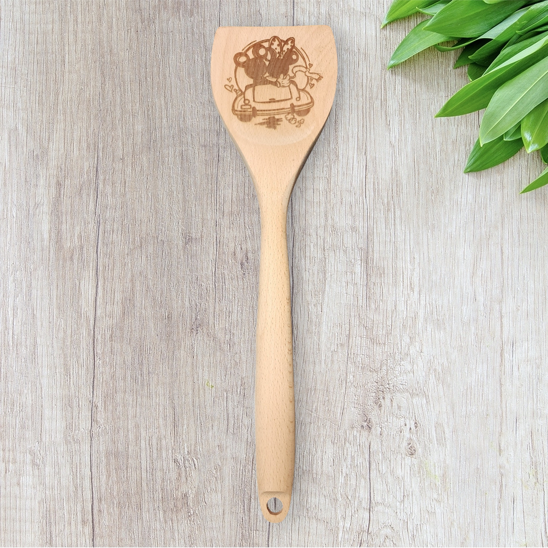 Engraved Wood Cooking Spoons - Character - Mickey and Minnie Car