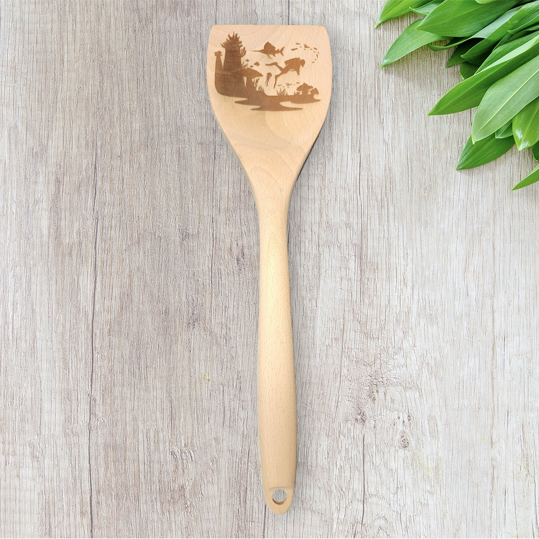 Engraved Wood Cooking Spoons - Tropical Nature - Diver