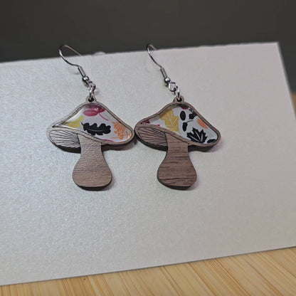 Wood Mushroom [Fall Leaves / Mushroom Acrylic Acrylic Inlay] Earrings